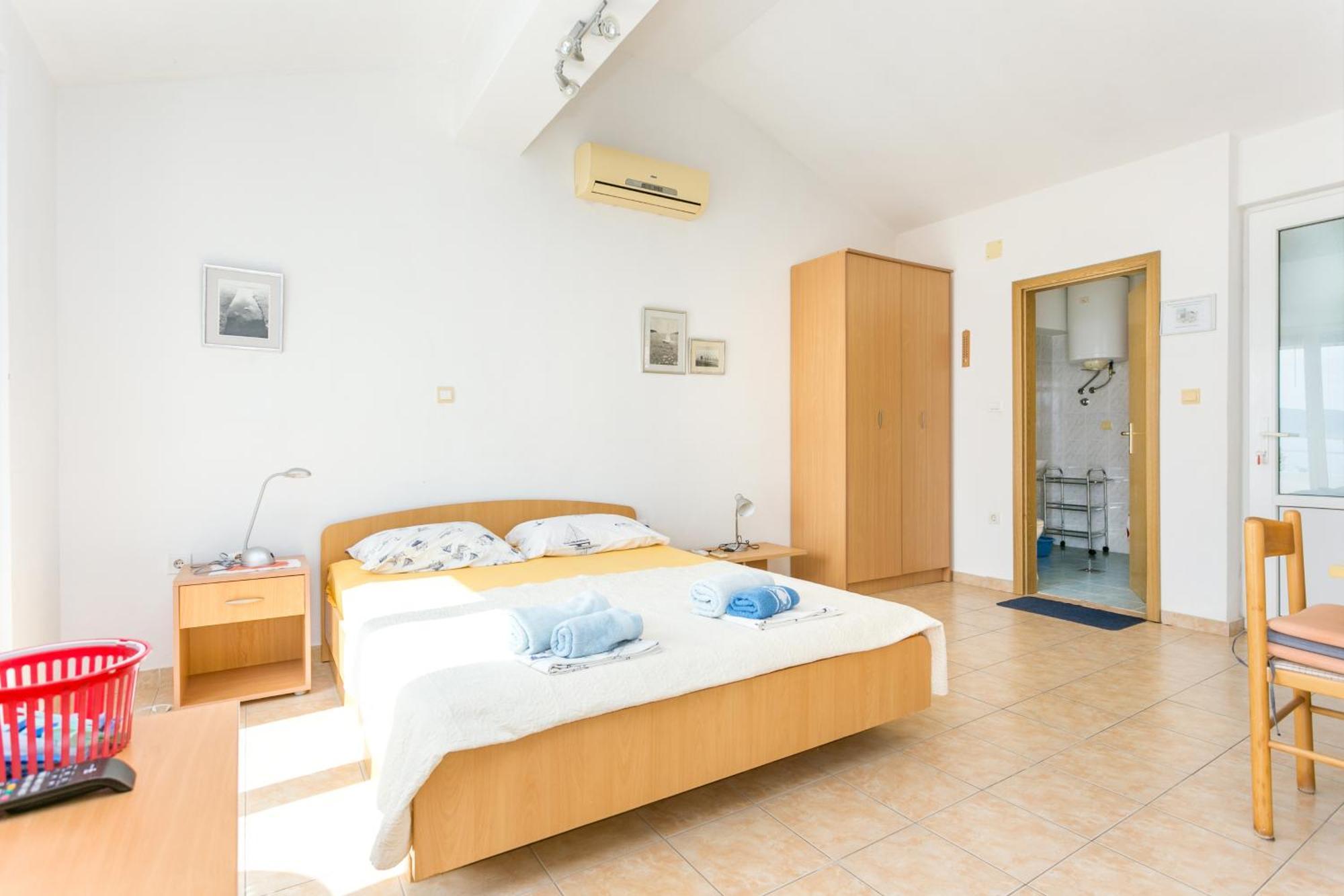 Apartments By The Sea Zivogosce - Porat, Makarska - 20207 إيغراني الغرفة الصورة